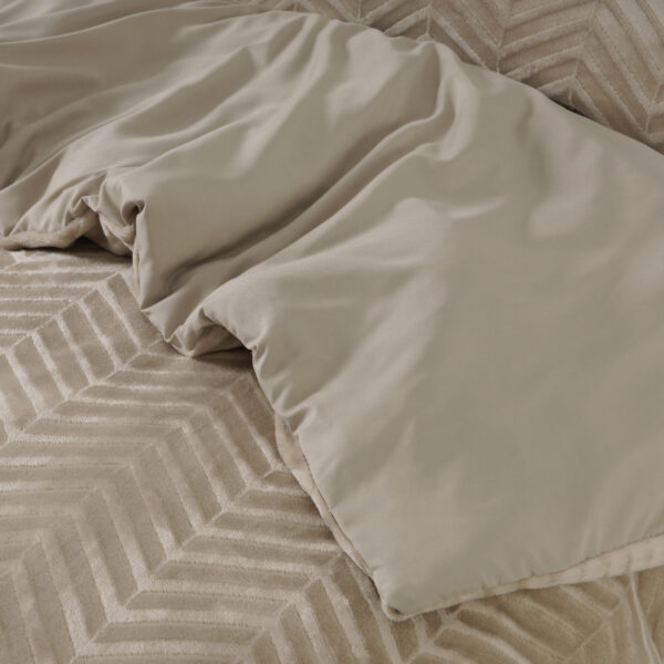Chevron Teddy Taupe 200 x 200/220 - Afbeelding 4