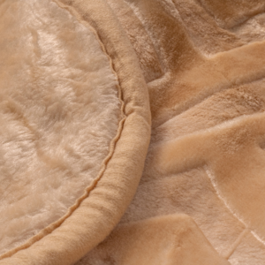 Embossed Zeta Deken Crème 200 x 240
