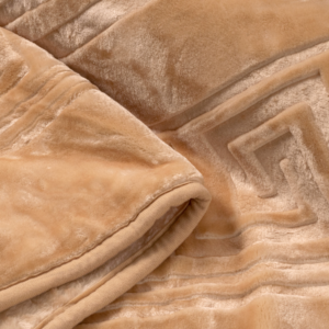 Embossed Zeta Deken Crème 200 x 240