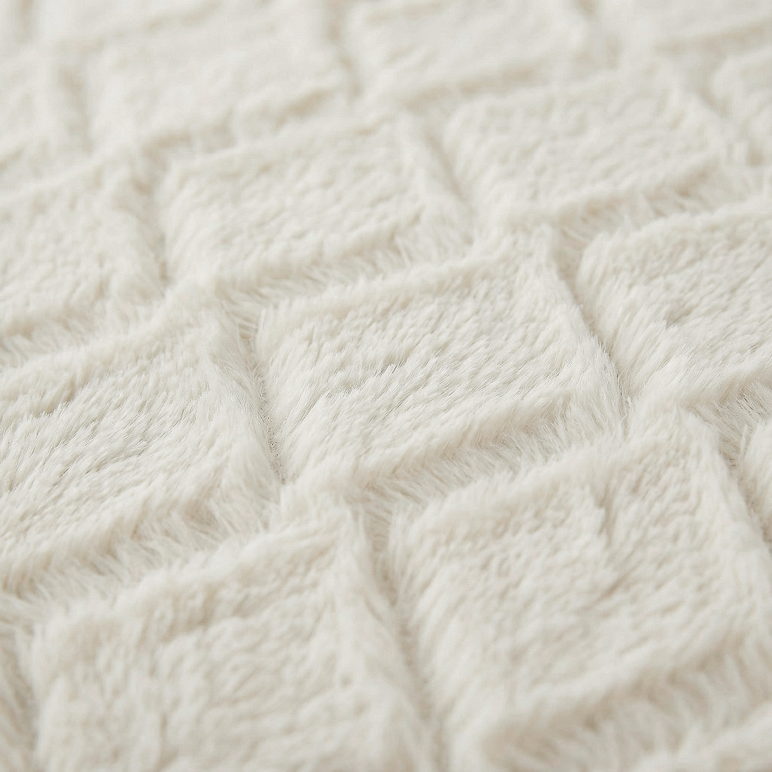 Faux Fur Syon Crème 240 x 200/220