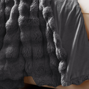 Pom Rabbit Fur plaid Antraciet 150 x 200