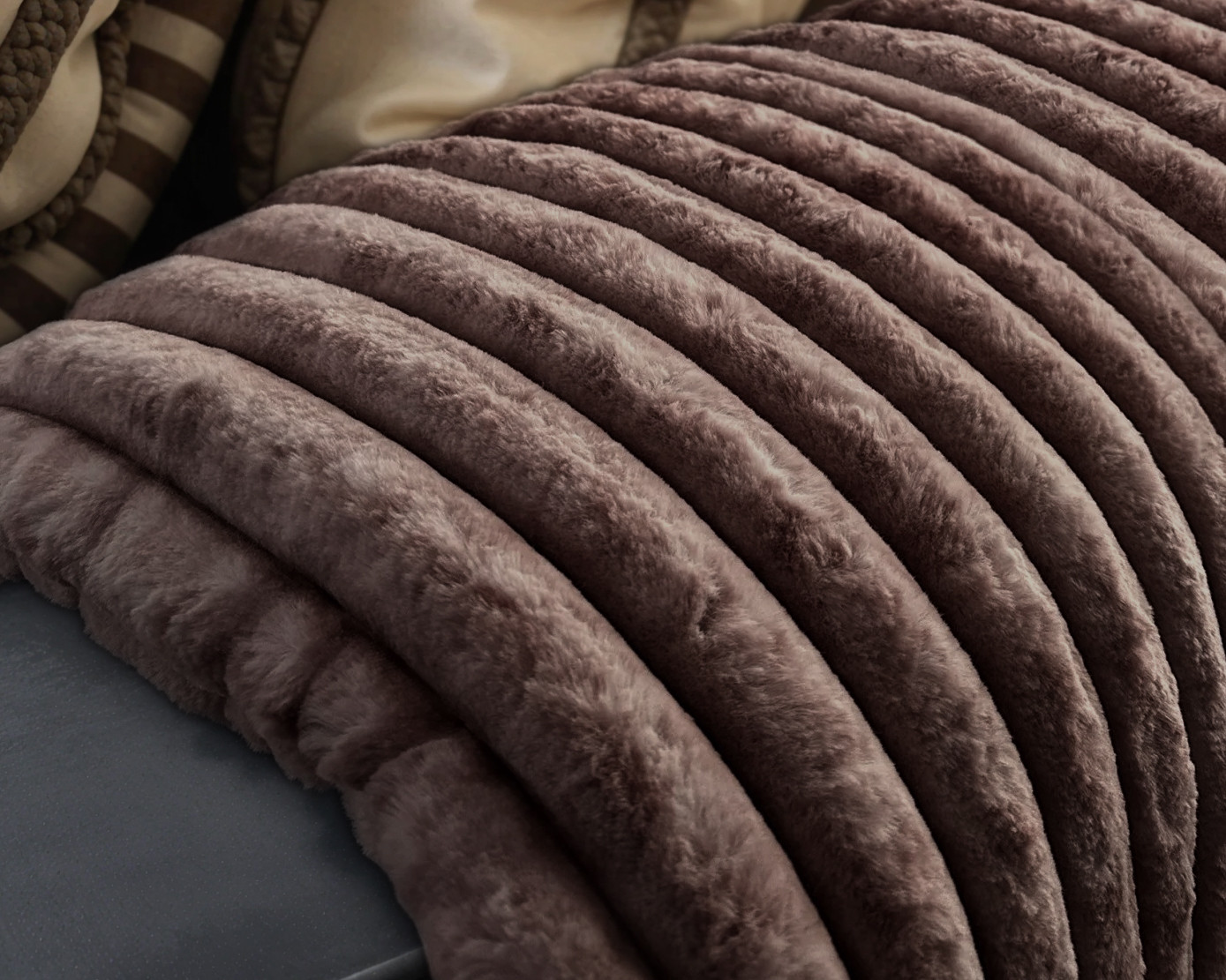 Rib Rabbit Fur Plaid Taupe 150 x 200